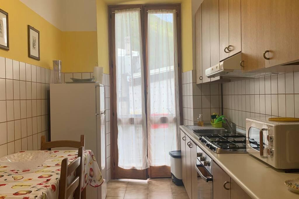 La Casa Del Nonno Apartment Omegna Exterior foto